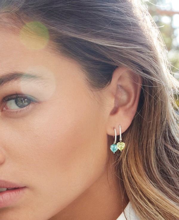 Boucles d'oreilles APM Moncaco en argent et oxyde de zirconium - Bleu vue 3