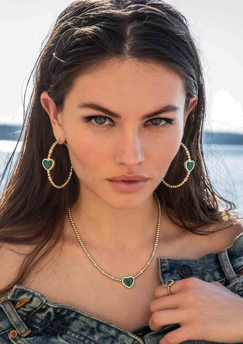 Boucles d'oreilles créoles cœur en malachite et plaqué or jaune APM Monaco - YE14701XMAL - Pour femme vue 2