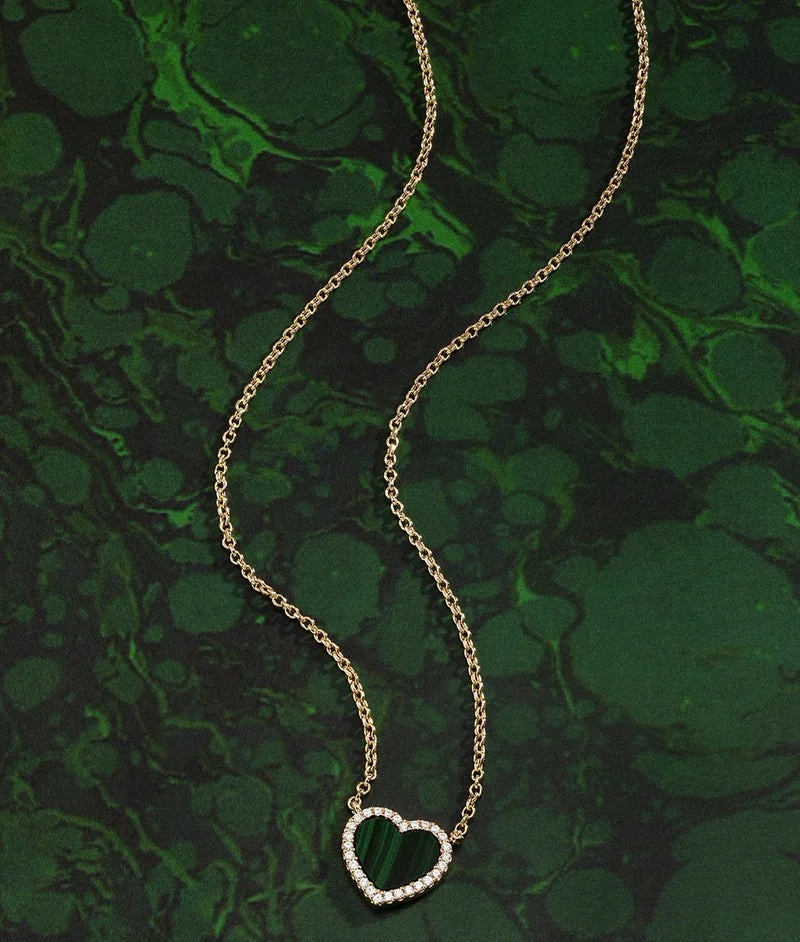 Collier ajustable pour femme APM Monaco Cœur Malachite Mini, plaqué or jaune - Réf. YC6931XMAL vue 3