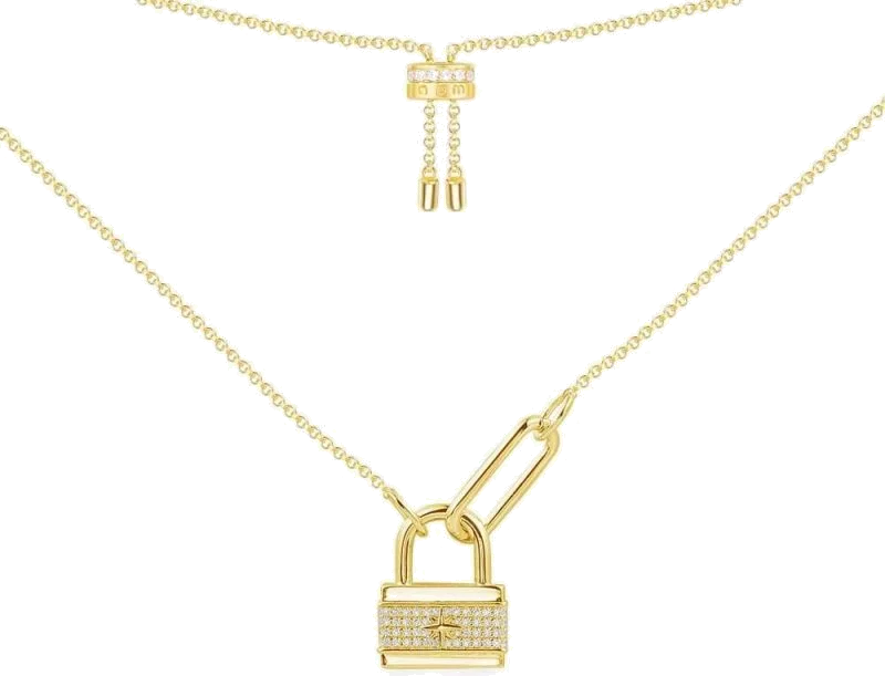Collier APM Monaco pour Femme, pendentif cadenas incrusté de cristaux, plaqué or jaune - Réf. AC5974OXY