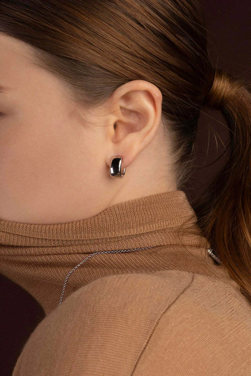 Boucles d'oreilles mini créoles en argent 925 APM Monaco - Réf. AE15402 vue 2