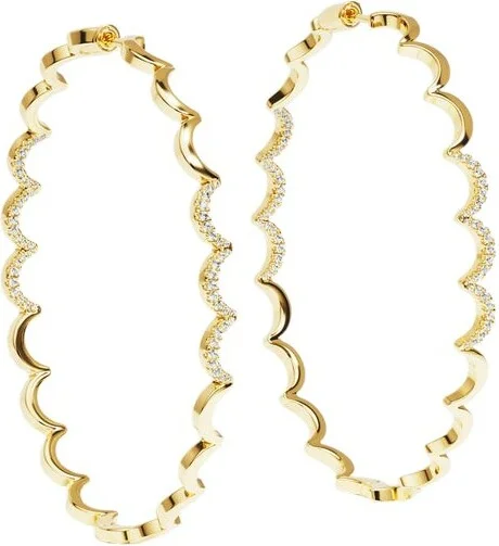 Boucles d'oreilles créoles APM Monaco Wavy Up and Down en or jaune 18 carats avec micropavés - Réf. YE15905OX