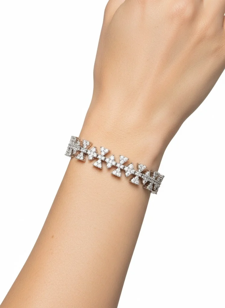 Bracelet pour Femme APM Monaco Croix Géométrique en Argent 925 Rhodié Pavé Zirconium - Réf. 112223 vue 2