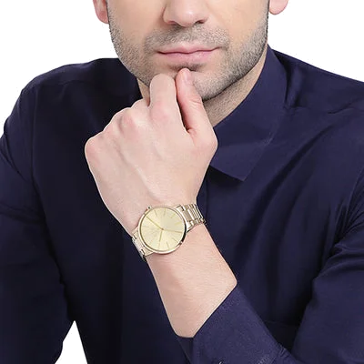 Montre Homme Armani Exchange AX2707 en acier inoxydable doré jaune vue 4