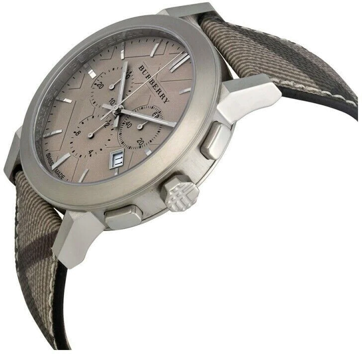 Montre Burberry BU9358 Chronomètre Automatique Unisexe, Cadran Smoke Check Acier, Bracelet Cuir Noir vue 2