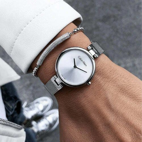 Montre Calvin Klein K8G23126 Femme en Acier Argenté, Maille Milanaise, Swiss Made vue 5