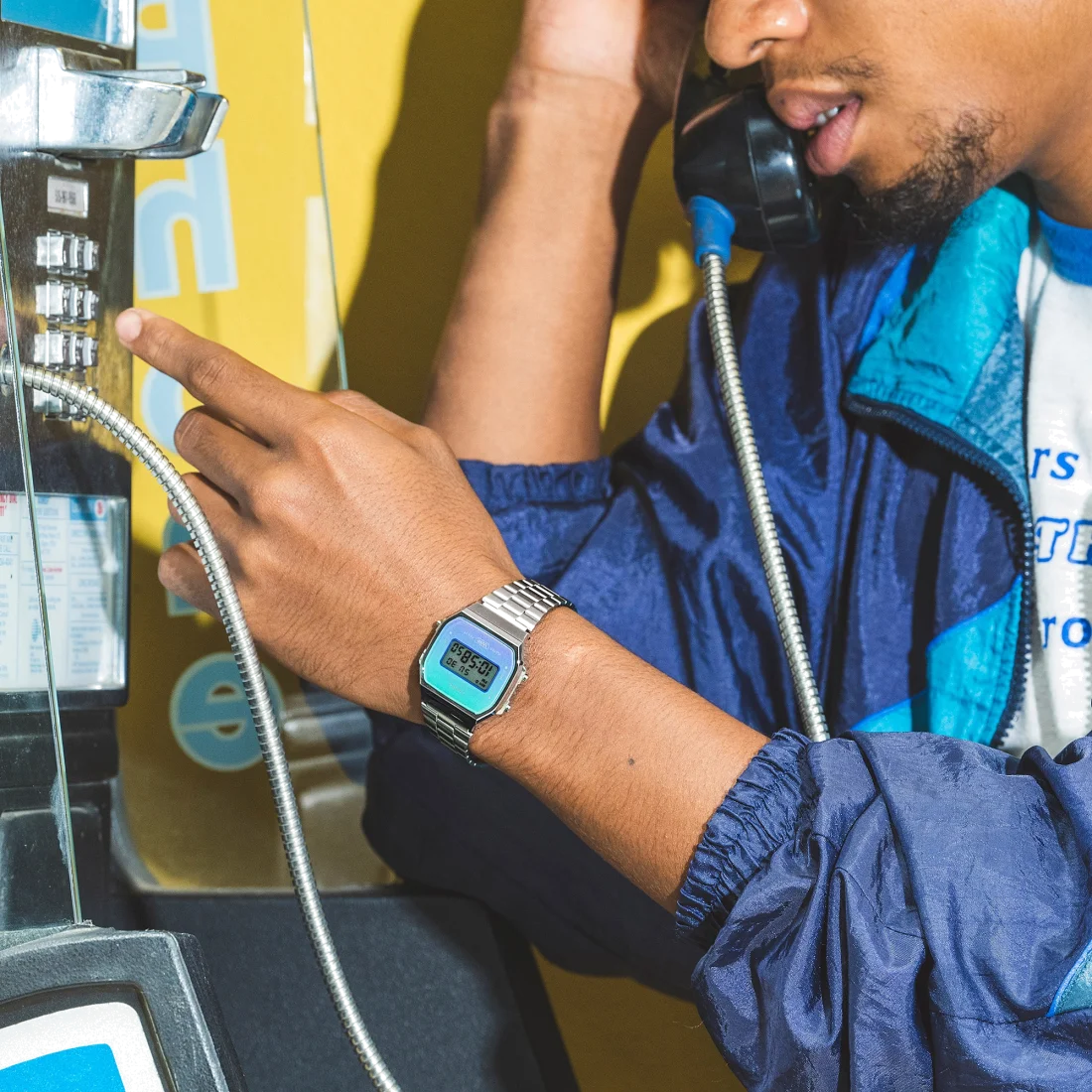 Montre Casio Vintage A168WER-2AEF - Acier Inoxydable, Cadran Bleu Digital - Unisexe vue 3