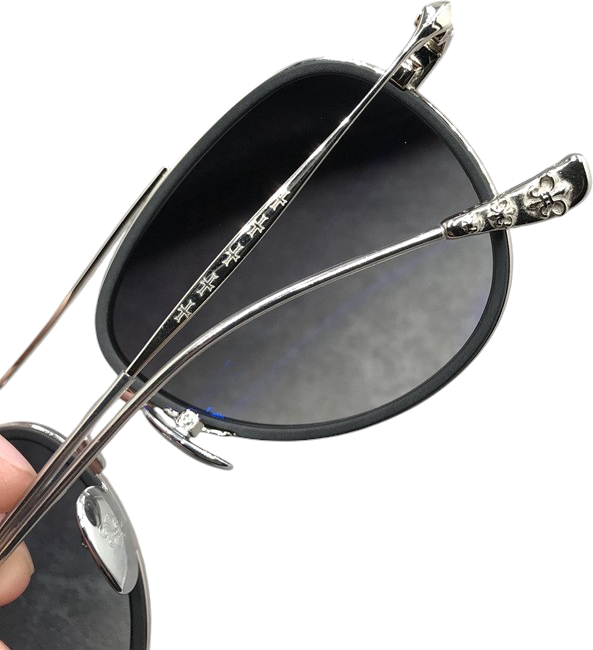 Lunettes de soleil Chrome Hears CH8118 aviator en métal - Argent vue 4
