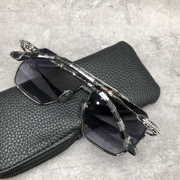 Lunettes de soleil Chrome Hearts Ripping forme aviator en métal - Noir vue 6