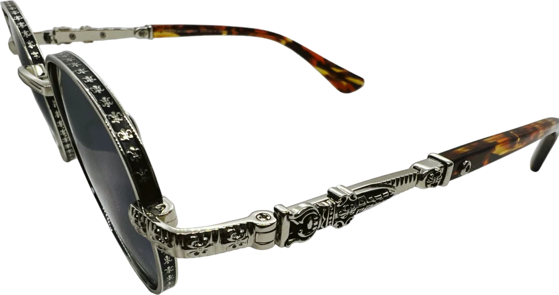 Lunettes de Soleil Chrome Hearts Unisexe Réf. 110032 - Monture Ronde Argentée, Branches Écaille de Tortue vue 3
