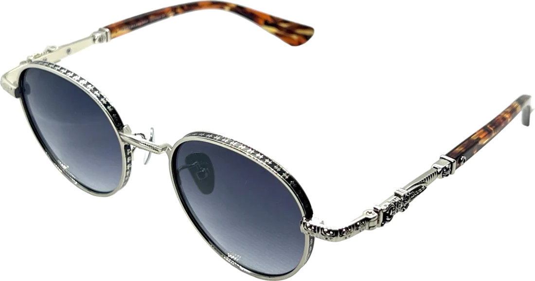 Lunettes de Soleil Chrome Hearts Unisexe Réf. 110032 - Monture Ronde Argentée, Branches Écaille de Tortue