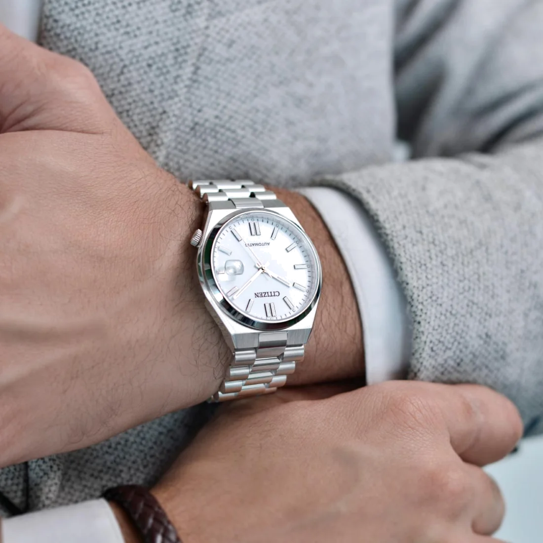 Montre Citizen NJ0150-81A Automatique Homme - Cadran Blanc et Bracelet Acier vue 4