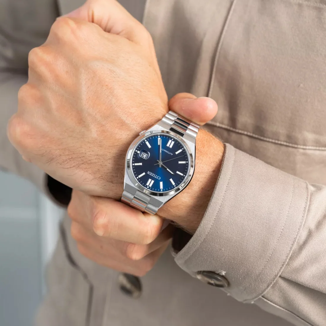 Montre Citizen Tsuyosa Automatique NJ0150-81L pour Homme - Cadran Bleu Soleillé, Bracelet Acier vue 4