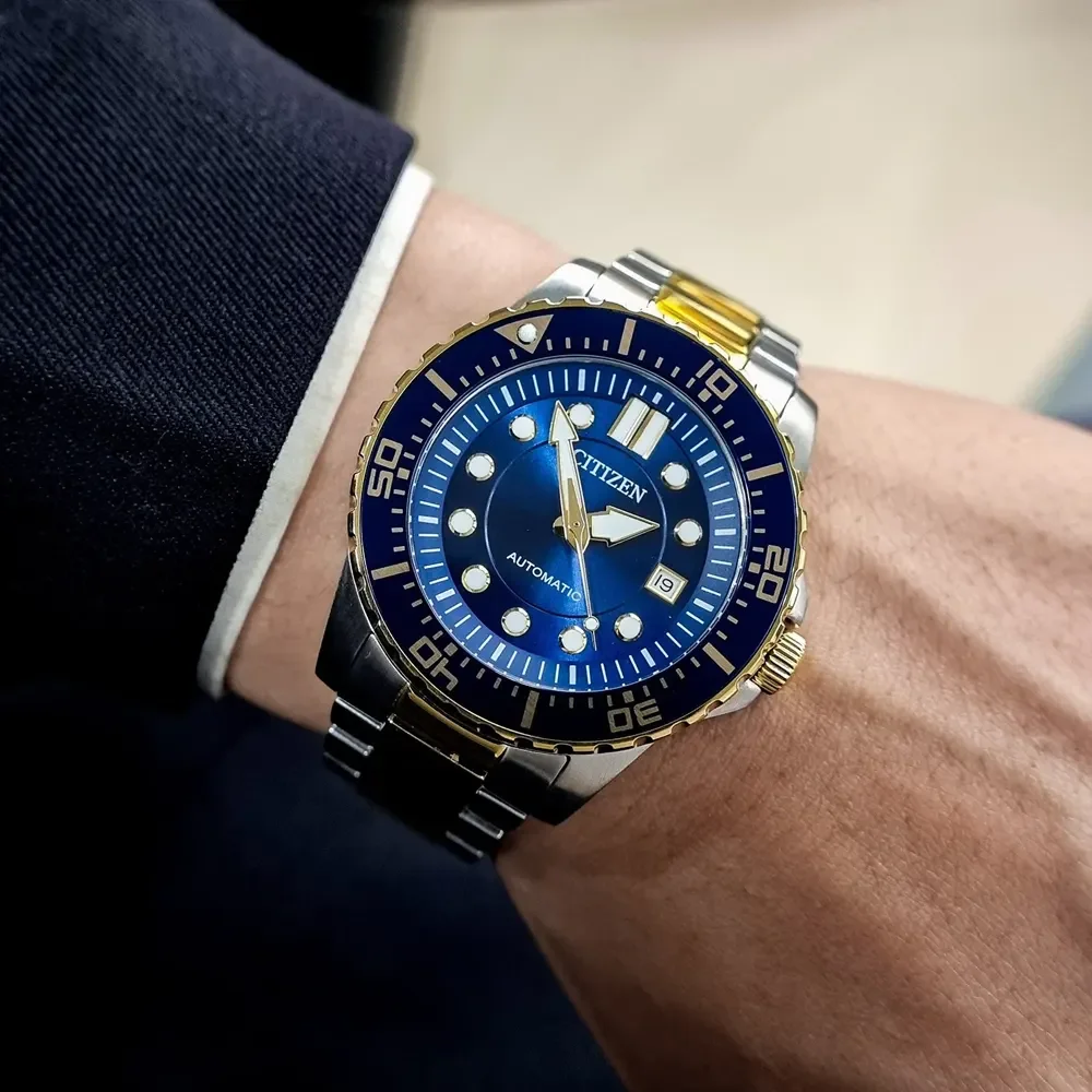 Montre Homme Citizen Automatique NJ0174-82L Cadran Bleu Acier Bicolore vue 5