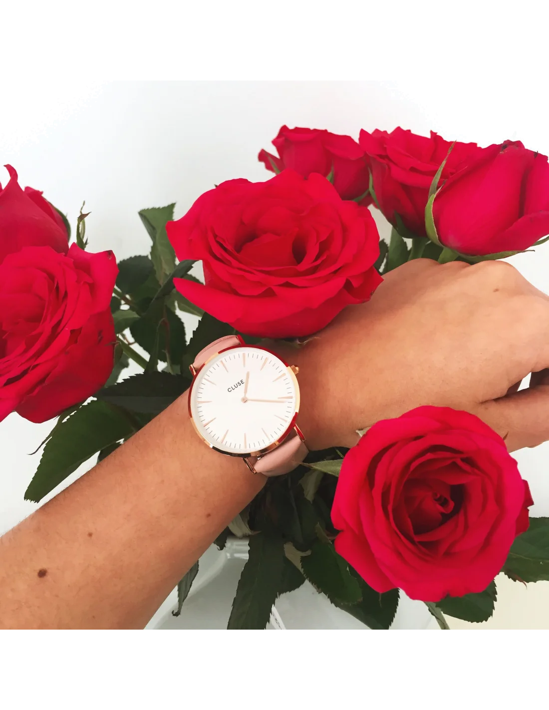 Montre Femme Cluse La Bohème CL18014 - Cadran Blanc, Boîtier Or Rose, Bracelet Cuir Rose vue 3