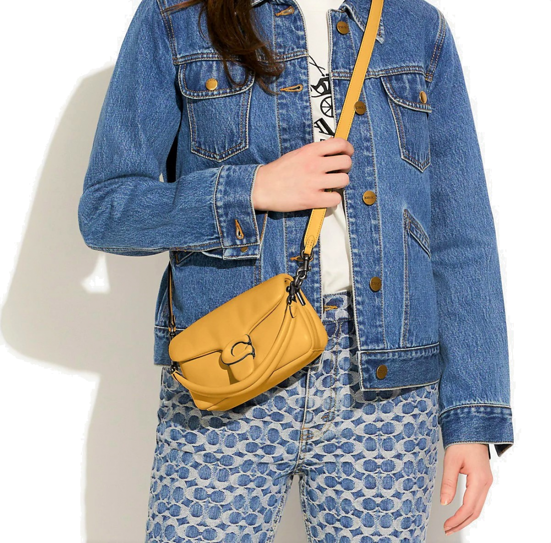 Sac à bandoulière Coach Pillow Tabby 18 en cuir nappa - Jaune vue 2