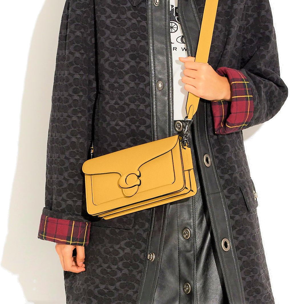 Sac besace à bandoulière Coach Tabby 26 en cuir grainé - Jaune vue 2