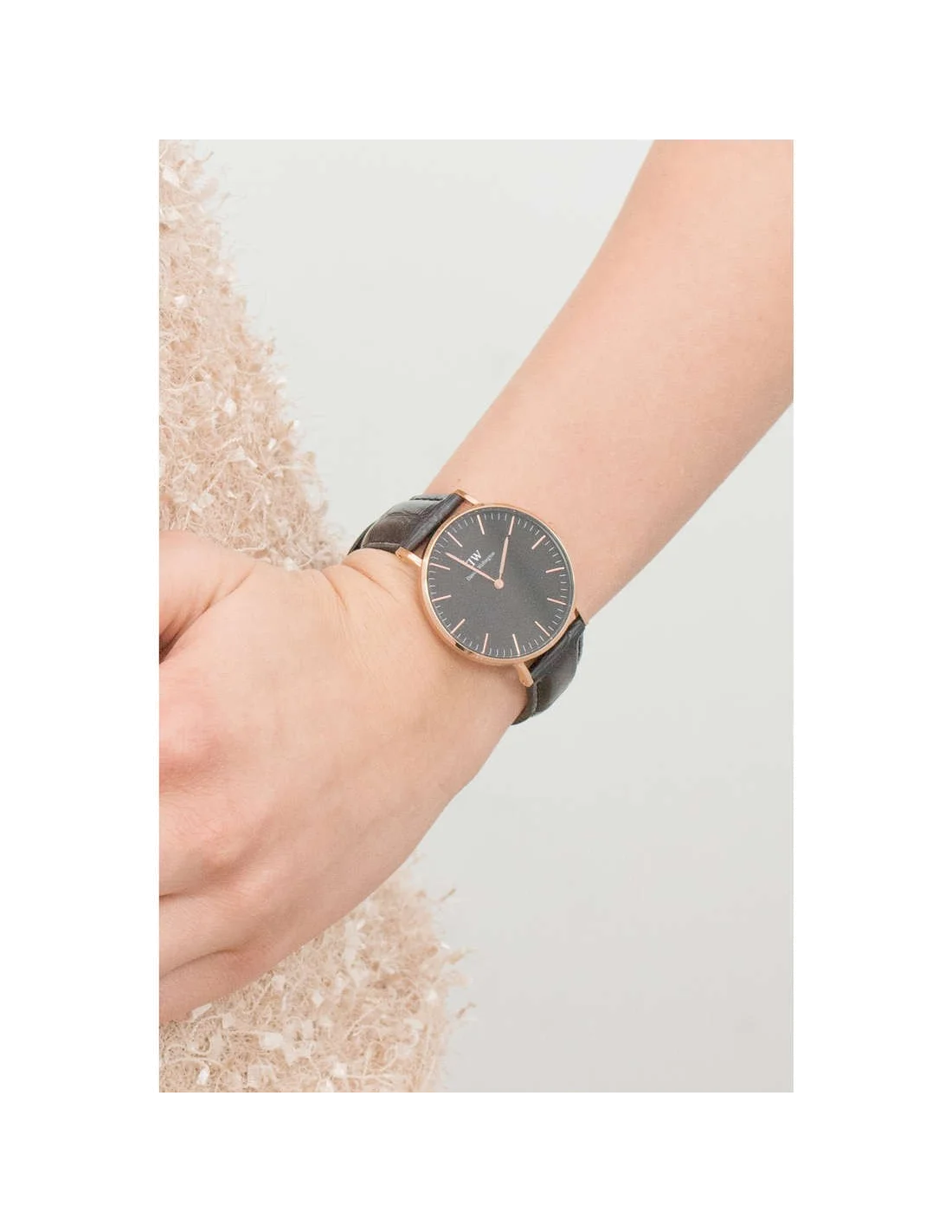 Montre Daniel Wellington Classic Black DW00100141 - Cadran noir, bracelet cuir noir, or rose - Pour femme vue 3