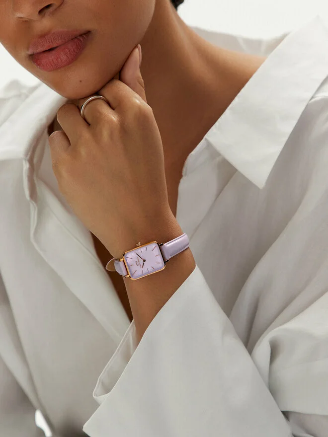 Montre Femme Daniel Wellington DW00100637 Quadro - Boîtier Or Rose, Cadran Nacre Lilas, Bracelet Cuir Violet vue 4