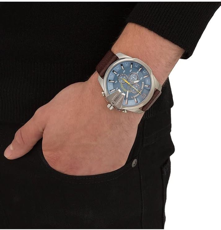 Montre Diesel Mega Chief DZ4281 pour Homme - Cadran bleu, Bracelet cuir marron vue 4