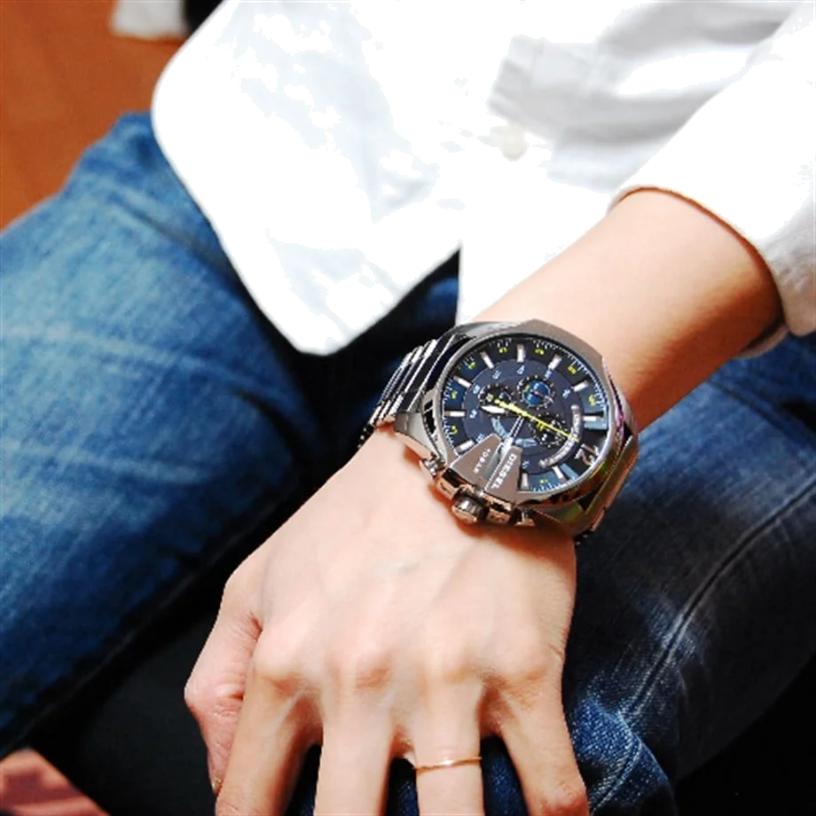 Montre Diesel Mega Chief DZ4465 pour Homme, Boîtier Acier Inoxydable Noir 51 mm vue 4