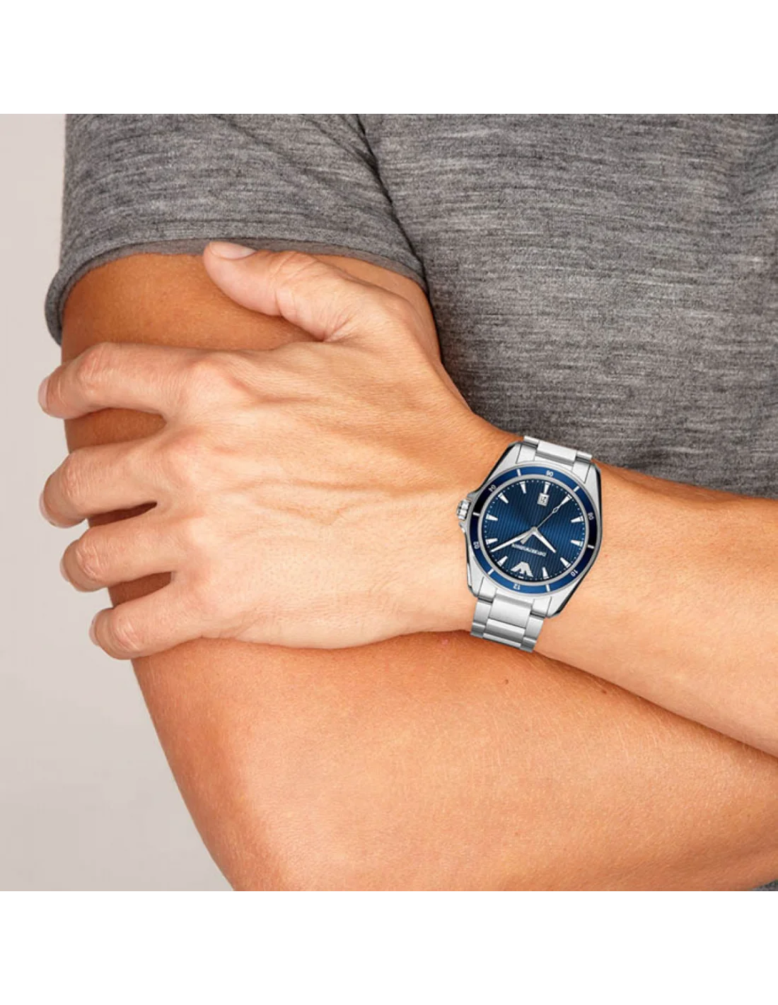 Montre Homme Emporio Armani Classic AR11100 Cadran Bleu Ocean vue 4