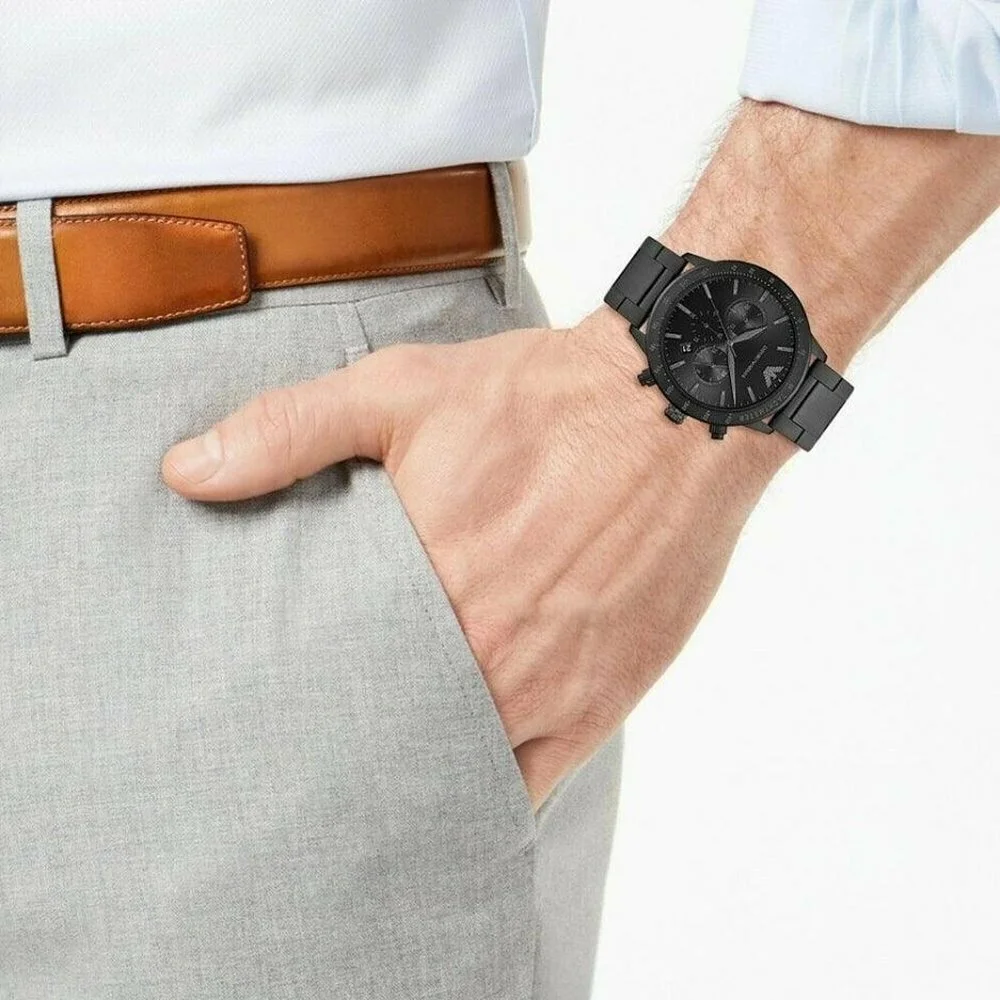 Montre Homme Emporio Armani Mario AR11242 - Boîtier et bracelet acier noir vue 4