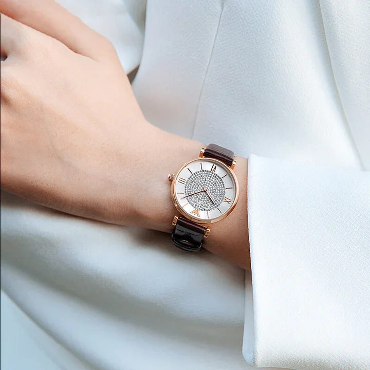 Montre Femme Emporio Armani AR11269 Cadran Nacre Blanche Boîtier Or Rose Bracelet Cuir Marron vue 3