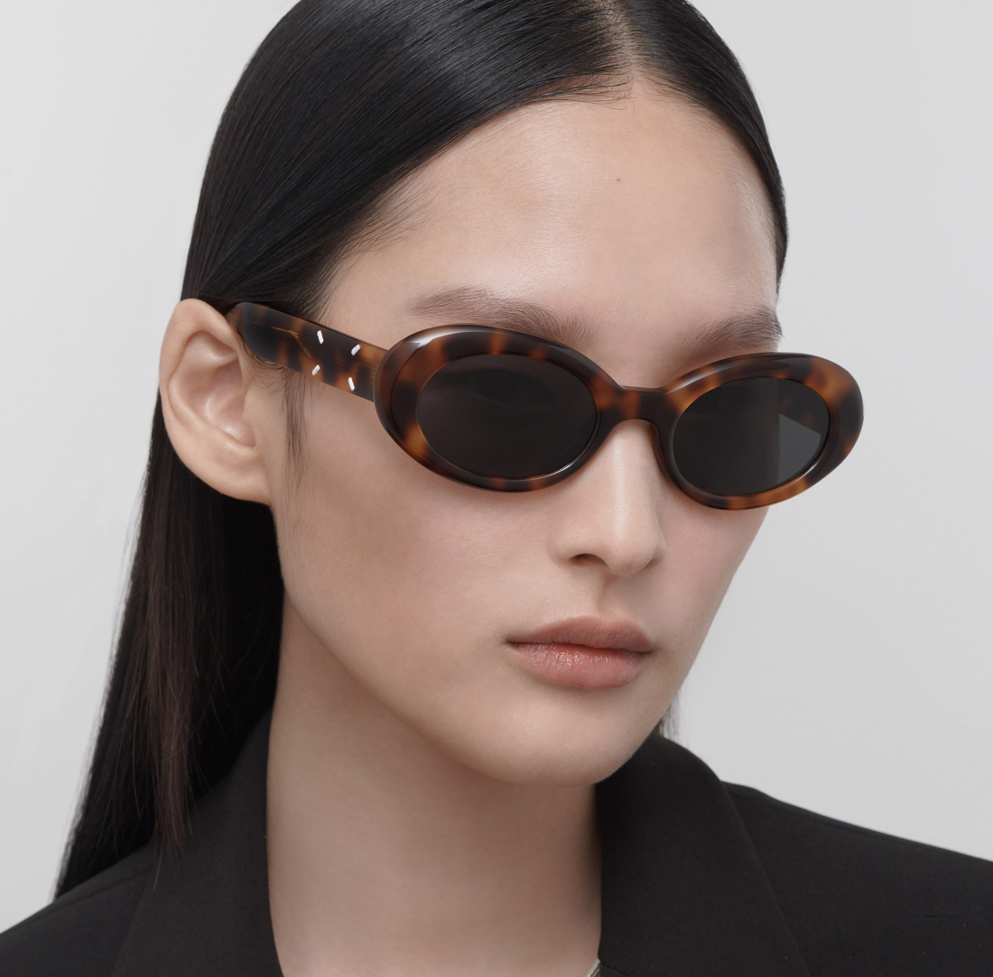 Lunettes de soleil Maison Margiela x Gentle Monster MM005 forme ovale en acetate - Ecaille vue 2