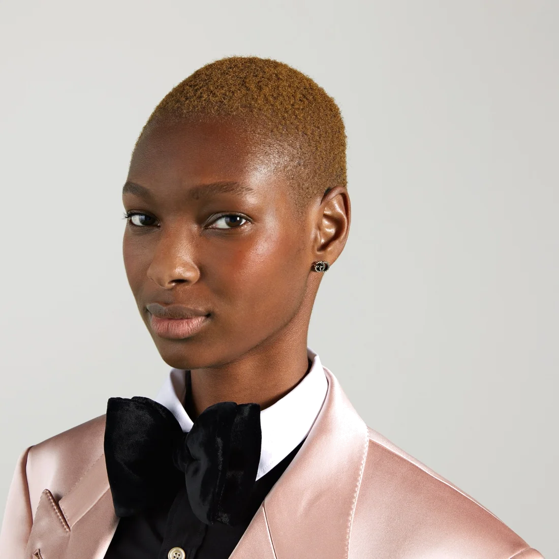 Boucles d'oreilles à tige Gucci GG Marmont en argent 925 vieilli - Réf. YBD62775500100U vue 3