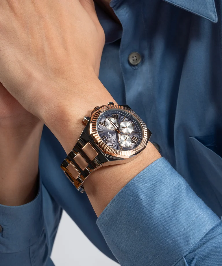 Montre Guess Homme GW0703G4 Equity Acier Bicolore Argent/Or Rose, Cadran Anthracite vue 5