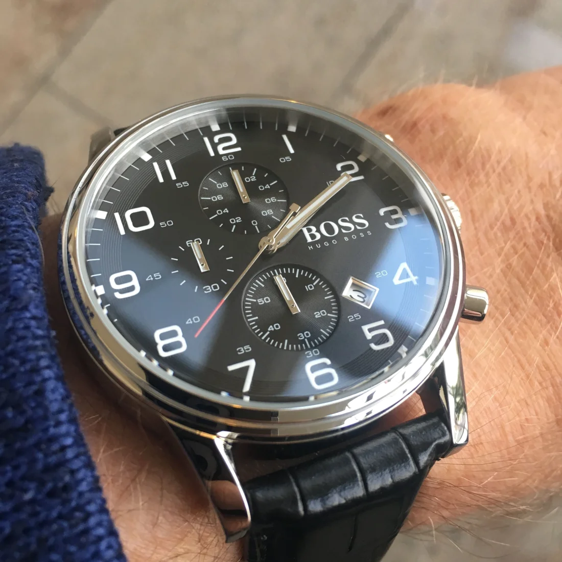 Montre Homme Hugo Boss Aeroliner 1512448 - Cadran Noir, Boîtier Argent, Bracelet Cuir vue 4