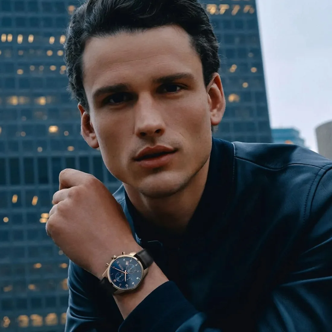 Montre Homme Hugo Boss Skymaster 1513783 Cadran Bleu Bracelet Cuir Noir vue 4