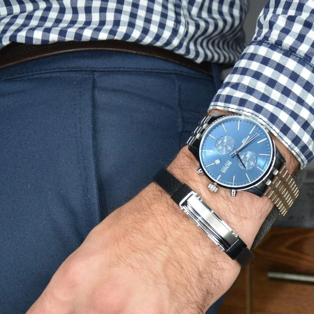 Montre Homme Hugo Boss Associate 1513839 - Chronographe Cadran Bleu Acier vue 5