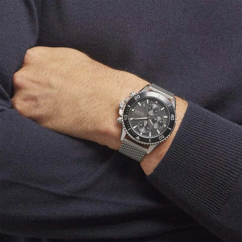 Montre Homme Hugo Boss Admiral 1513904 Chronographe Cadran Noir Bracelet Acier vue 4