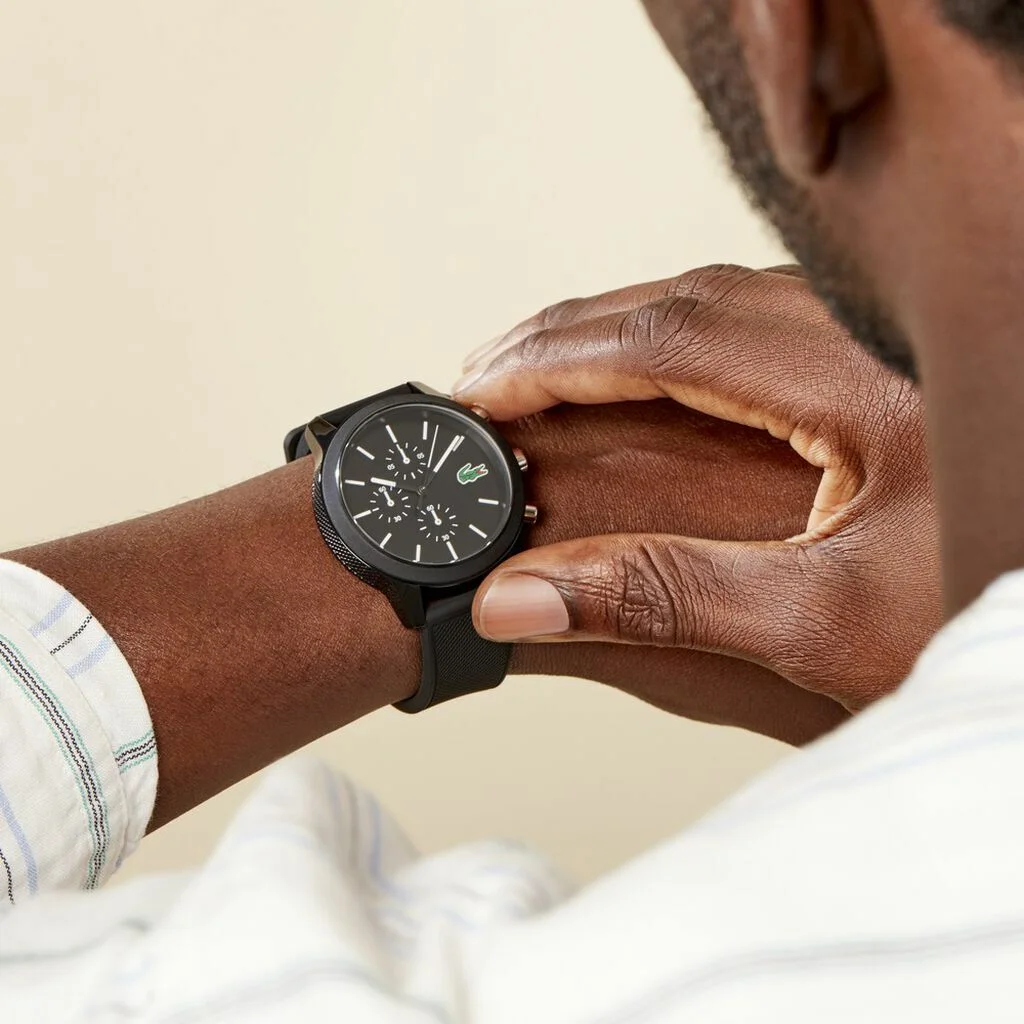 Montre Lacoste Homme Réf. 2010972 - Cadran Noir Multifonctions, Bracelet Silicone Noir vue 6
