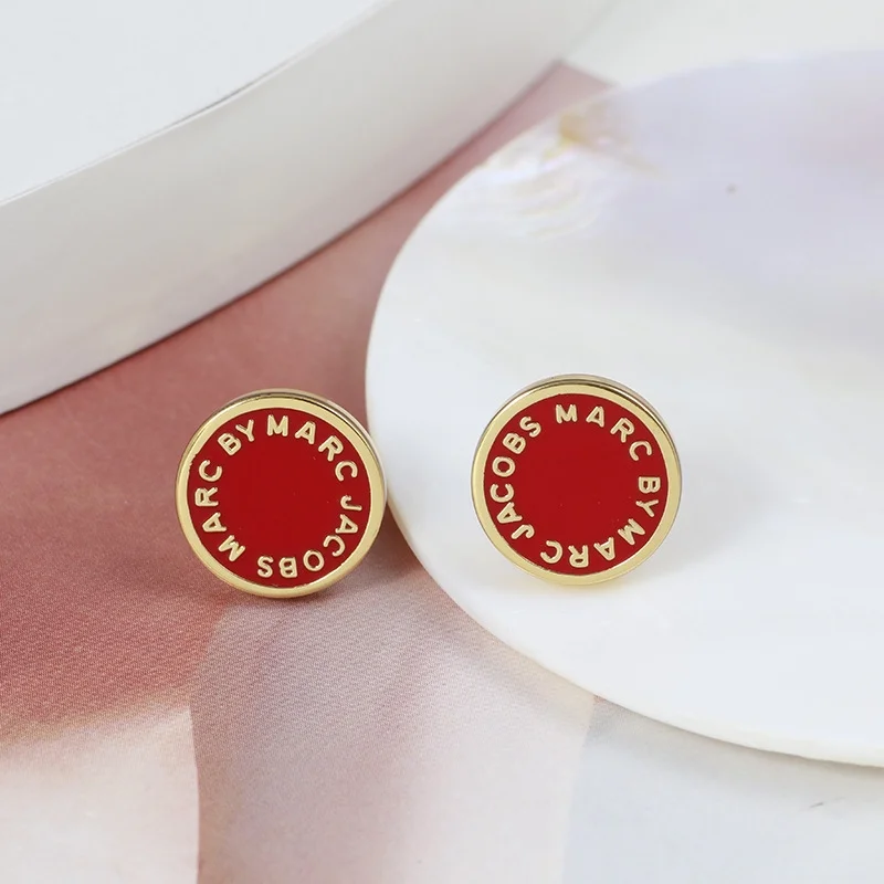 Boucles d'oreilles femme Marc by Marc Jacobs disque rouge acier doré - Réf. 106673 vue 3
