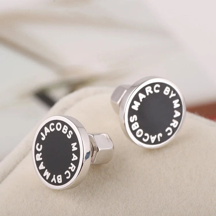 Boucles d'oreilles femme Marc by Marc Jacobs disque noir acier inoxydable - Réf. 106674 vue 4