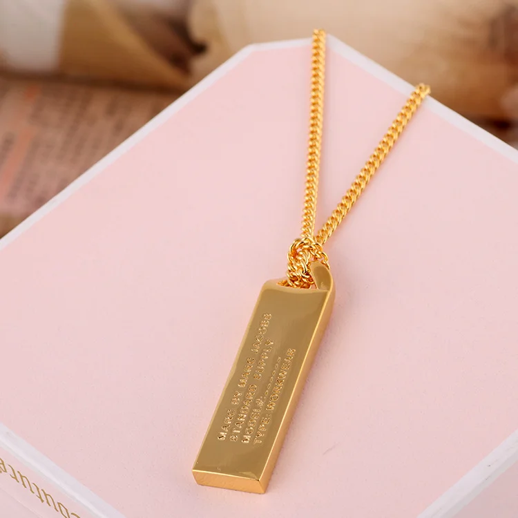 Collier chaine Marc by Marc Jacobs en acier plaqué doré avec plaque logo - Réf. M3PE597/80096 vue 5