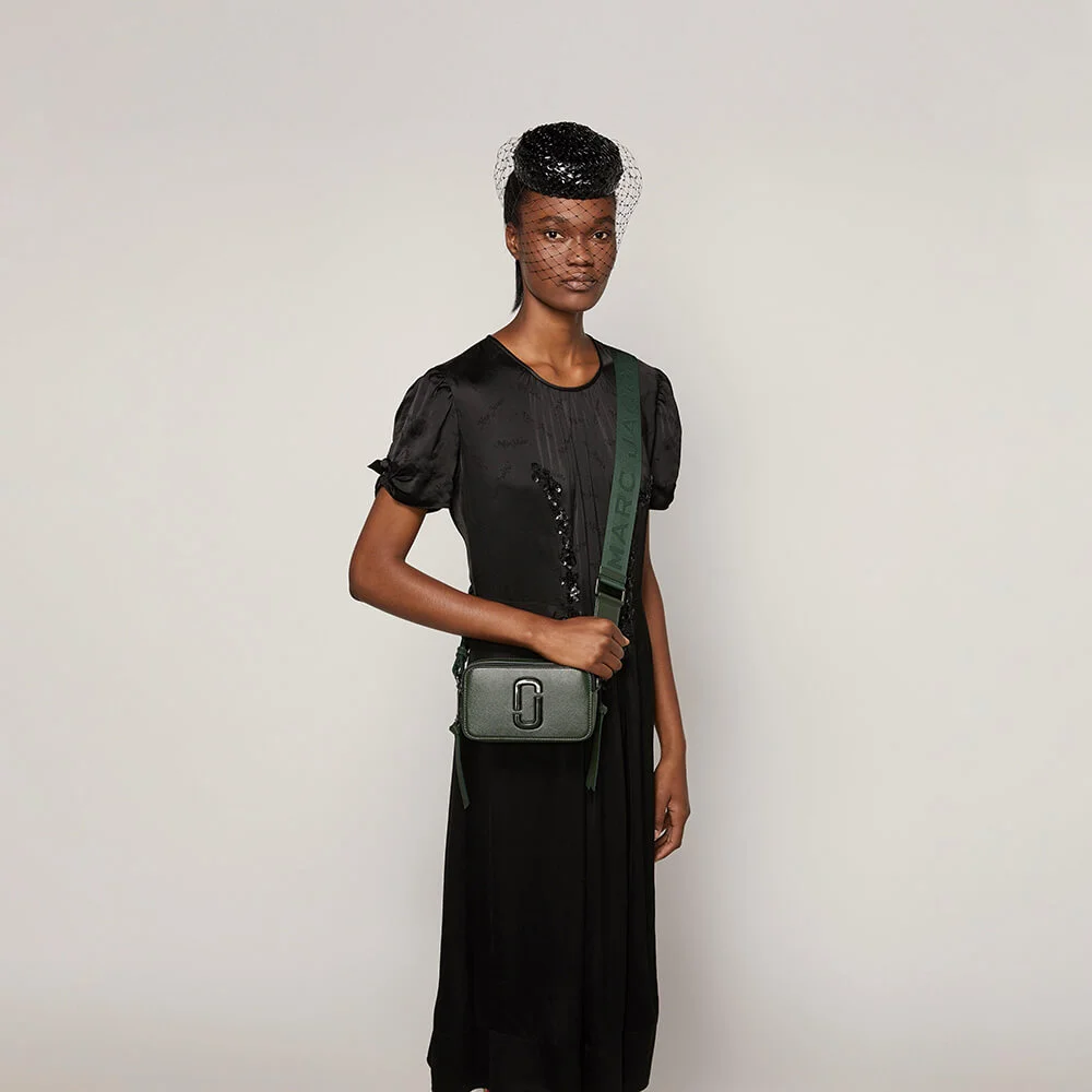 Sac à main bandoulière Marc Jacobs The Snapshot - Vert Olive - Réf. M0015476-390 - Pour Femme vue 7