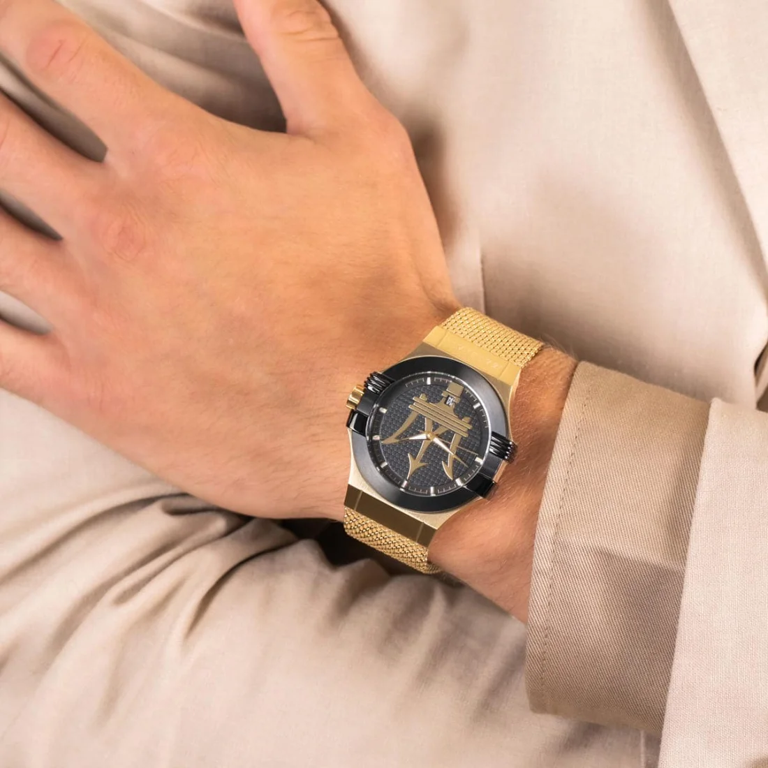 Montre Homme Maserati Potenza R8853108006 - Boîtier et bracelet maille milanaise en acier doré vue 6