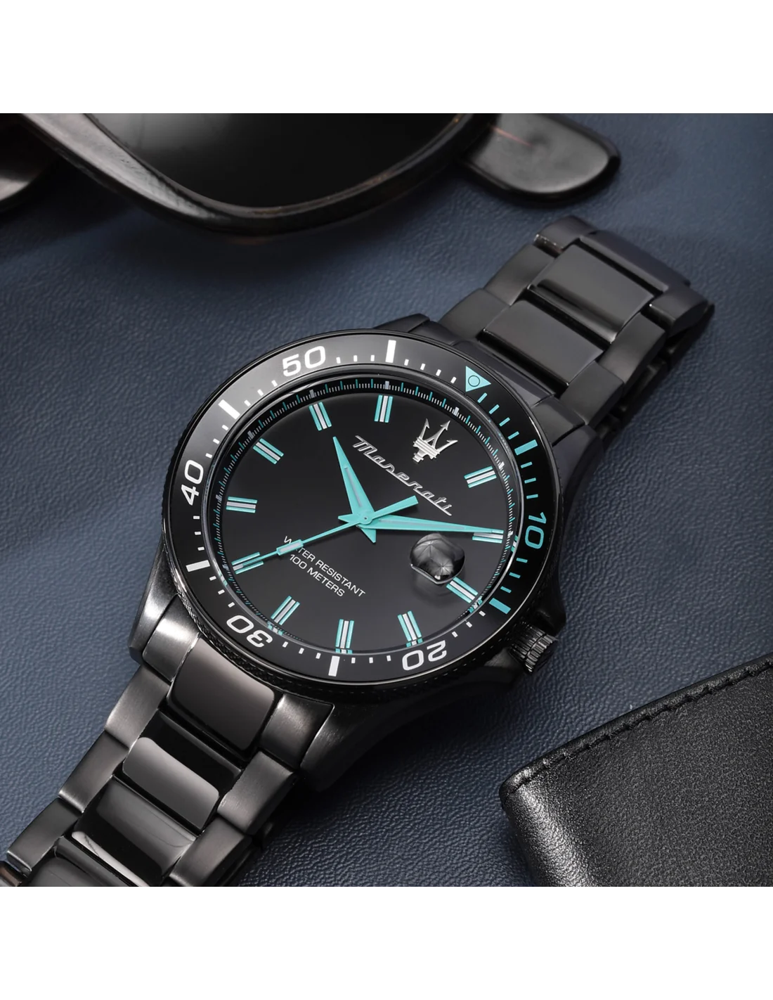 Montre Homme Maserati Sfida Aqua Edition R8853144001 - Boîtier et bracelet acier noir vue 4