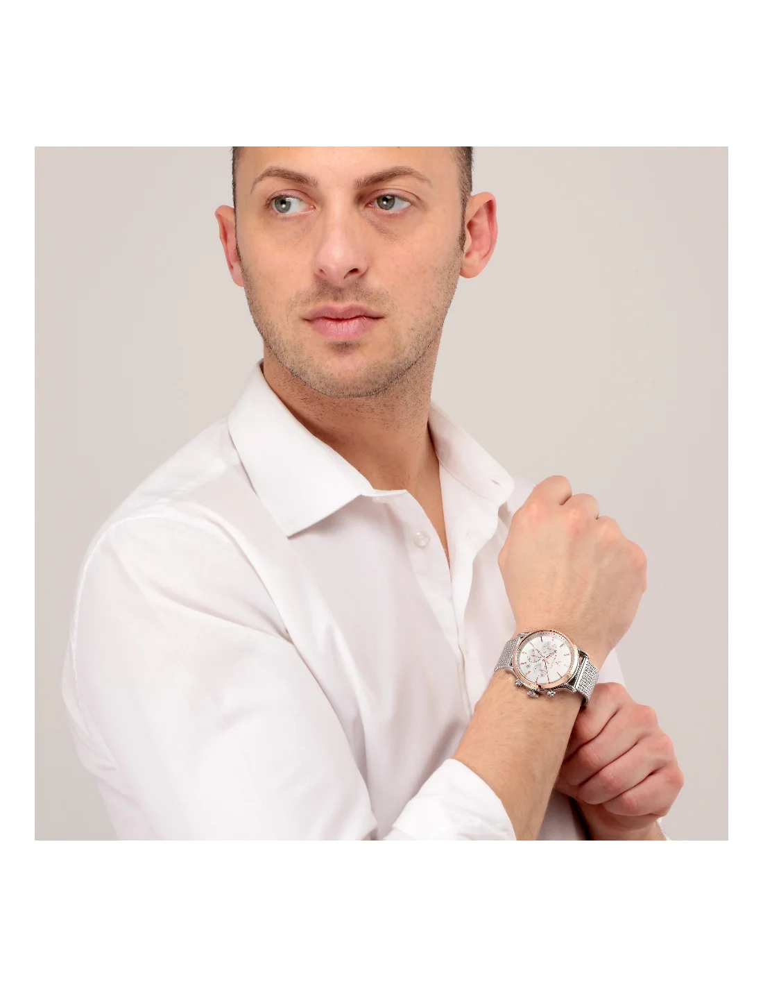 Montre Homme Maserati Epoca R8873618009, cadran argent et or rose, bracelet maille milanaise vue 4