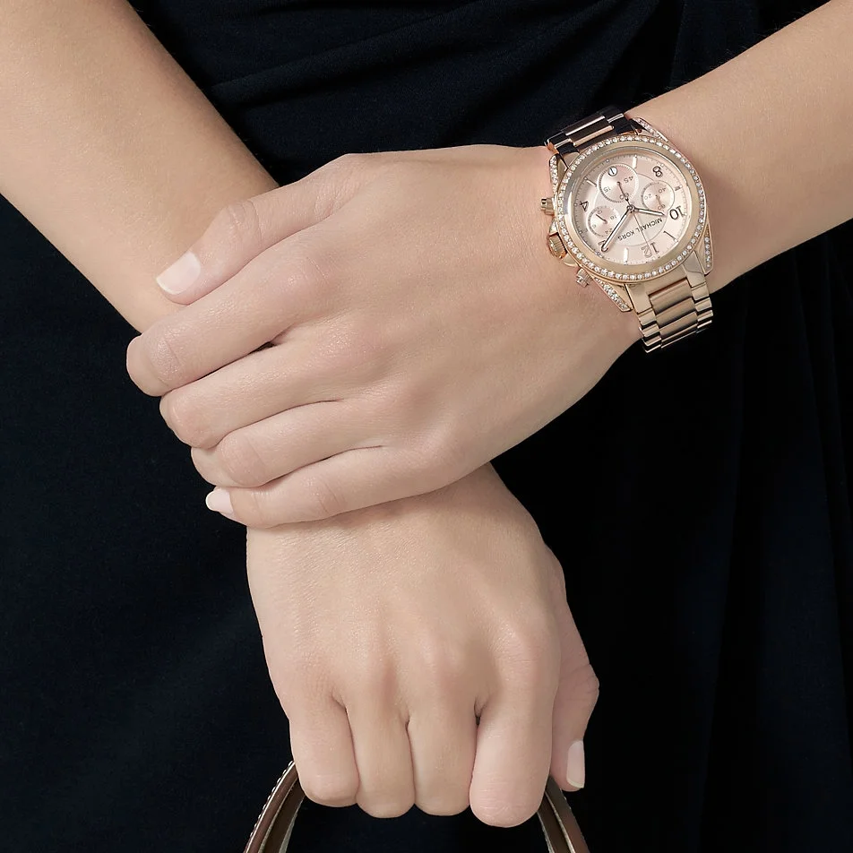 Montre Femme Michael Kors Runway MK5263 en or rose, bracelet aluminium vue 4