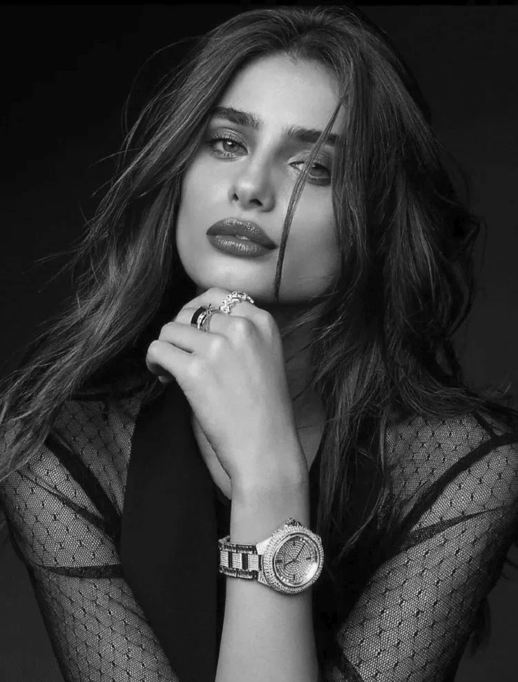 Montre Femme Michael Kors MK5862 Camille - Cadran et Boîtier en Acier Doré Rose Pavés de Cristaux vue 4