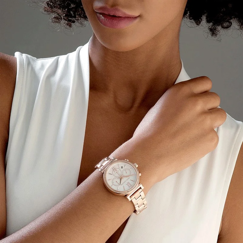 Montre Femme Michael Kors Sofie MK6576 en acier plaqué or rose avec cadran nacre vue 3