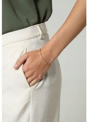 Bracelet Michael Kors Brillance MKJ4132791 réglable avec barre incrustée de brillants vue 4