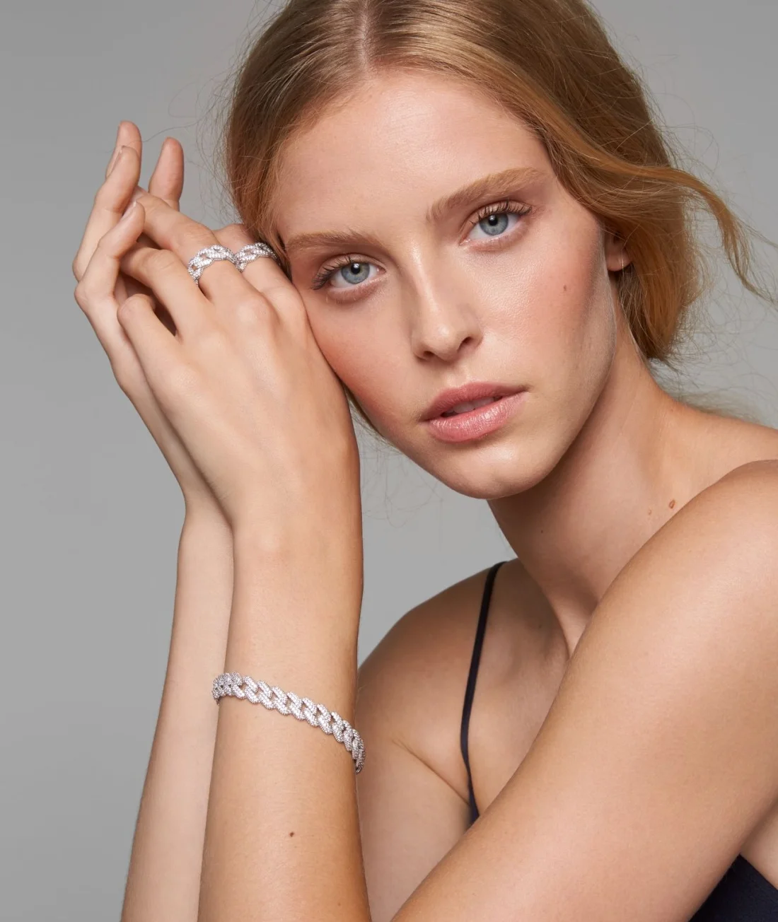 Bracelet Michael Kors MKC1427AN040 en argent 925 à maillons gourmette pavé de zircons pour femme vue 3