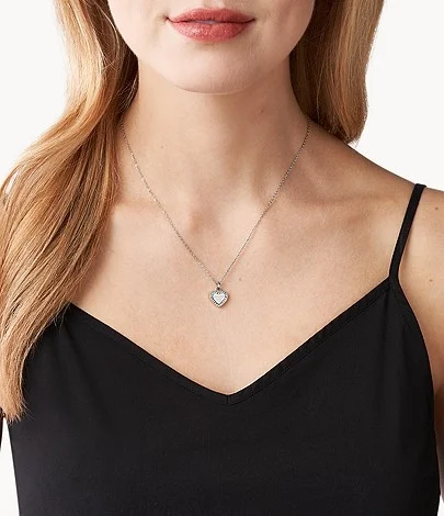 Collier Michael Kors MKJ3970040 en acier argenté pour femme, pendentif coeur orné de zirconiums vue 7