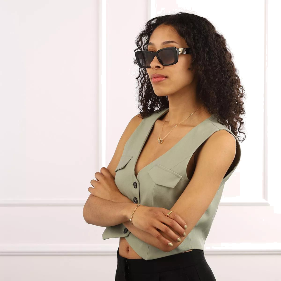 Lunettes de Soleil Miu Miu Glimpse MU 07YS forme rectangle en acétate - Noir vue 2